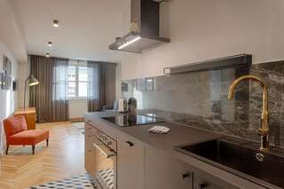 Апартаменты Tyzenhauz Apartments Superior Краков One-Bedroom Apartment (4 Adults) - 24 Augustiańska Street-5